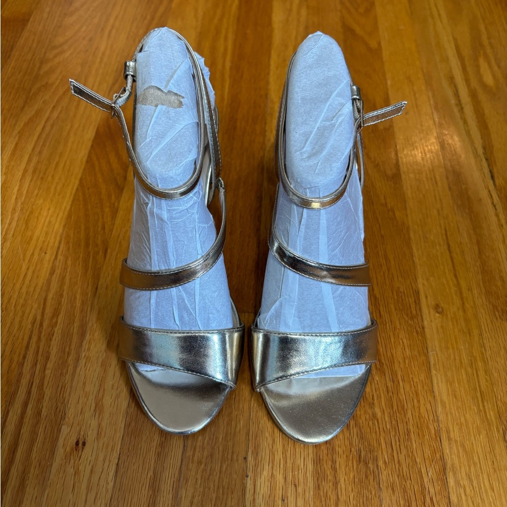 Le Chateau Gold Heels with Elegant Straps